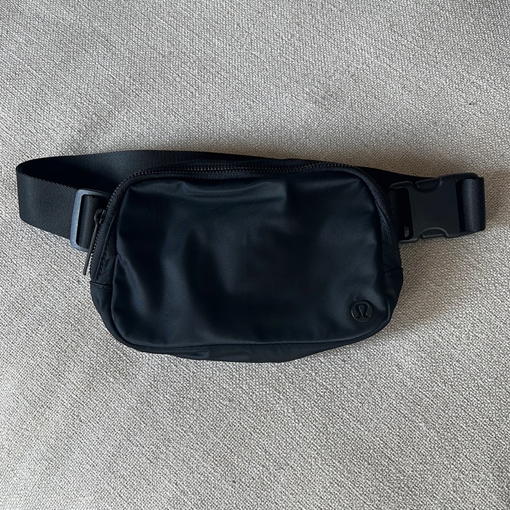 Lululemon Belt Bag